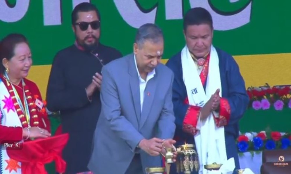 खुलामञ्चमा विश्व आदिवासी दिवश मनाइयो, प्राप्त भएकै अधिकार गुम्ने राजनीतिक दलका नेताहरुको चिन्ता