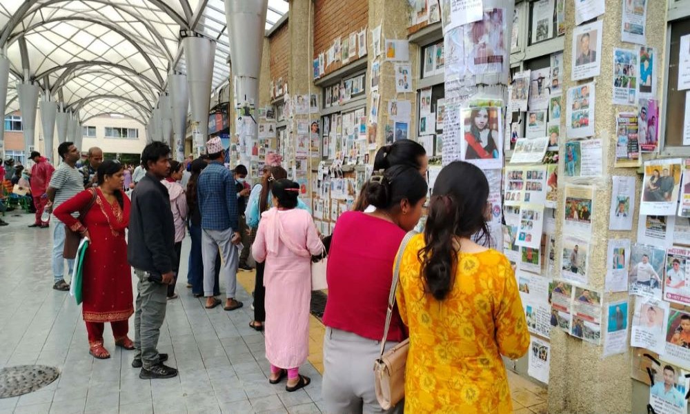 बाढीबाट सम्पर्कबिहिन भएका आफन्तको खोजीमा अस्पतालमा घुईचो , अझै चारहजार बढी बेपत्ता